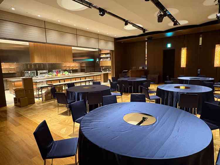 披露宴会場の一つです。ライブキッチンが中に入っているのは非常に特別感ありました。