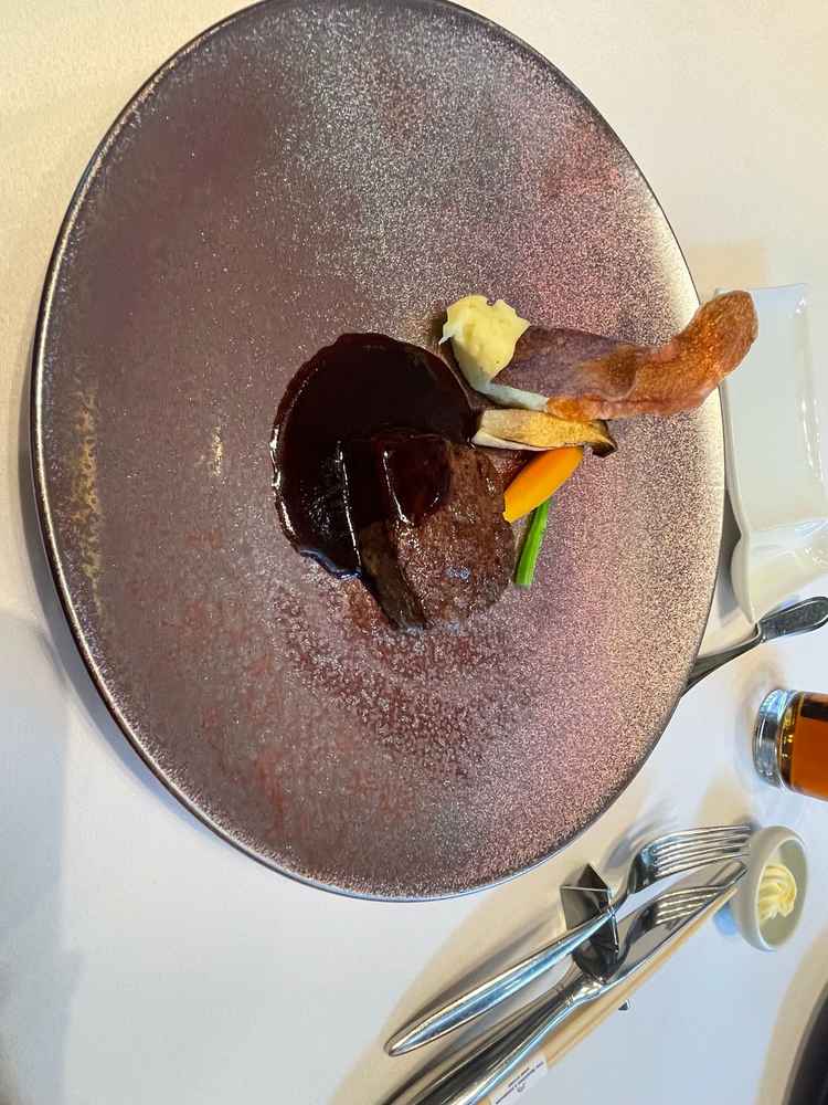 試食した料理です。シェフの方とも直接お話ができました。