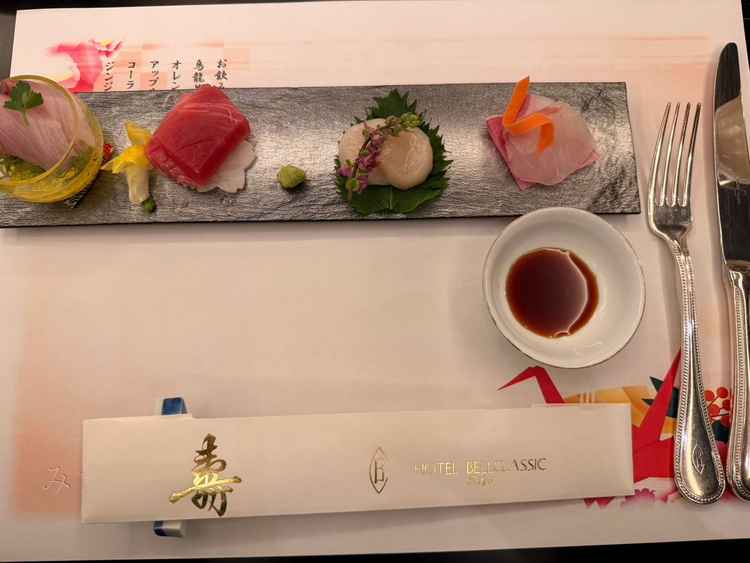 ブライダルフェアの日は肉とお魚を試食しましたが、個人的には魚がすごい新鮮でおいしかった。