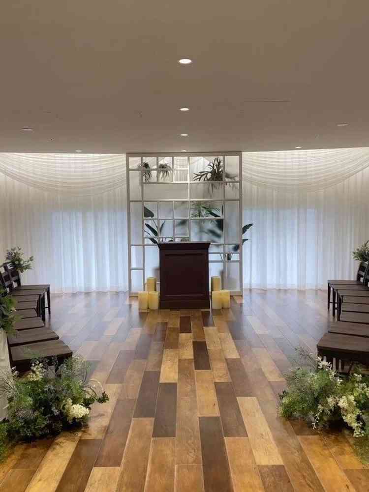 チャペルもリニューアルされるとのことでした。コンパクトで好印象でした。