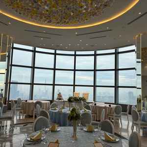 披露宴会場（くもり）