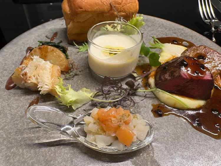 試食会メニューです。どれも美味しかったですが、自家製というデニッシュパンがとても美味しかったです。