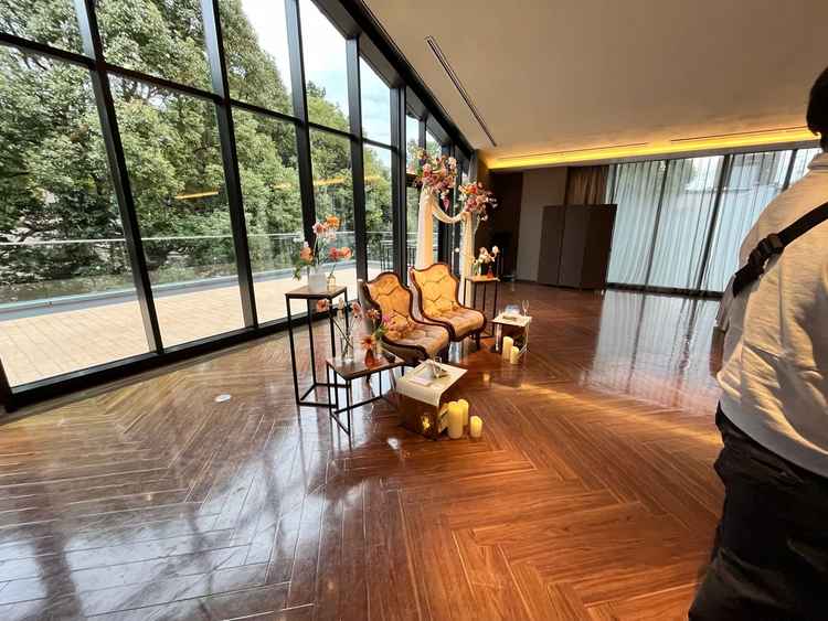 披露宴会場の中からの写真です。机などの配置などに関しても柔軟に対応して下さるみたいです。