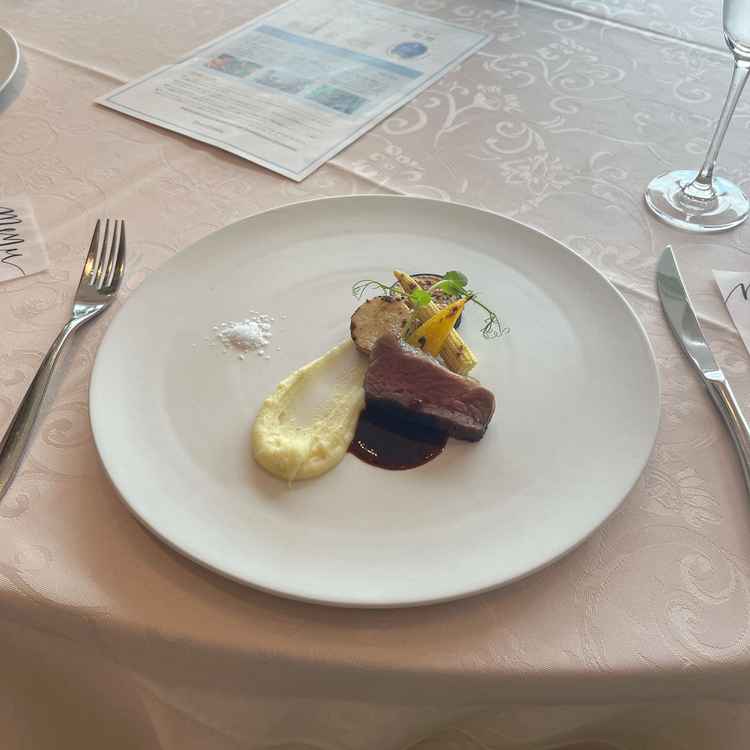 黒毛和牛は柔らかくてとても美味しかったです。