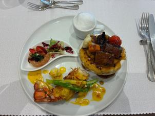 試食のコースの一部。当日ゲストが和か洋か好きな方を選べる点はよかった。