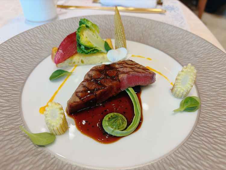 お肉料理