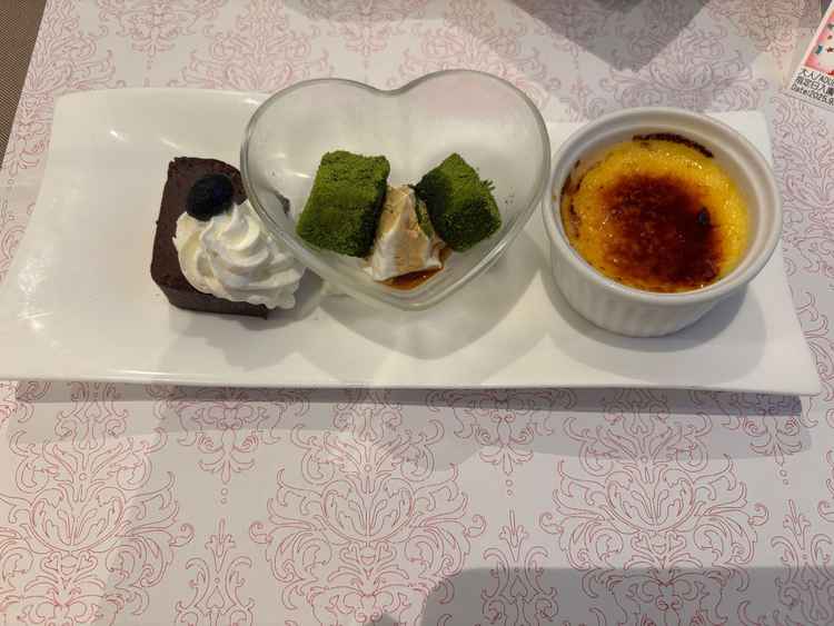 ブリュレがとても美味しかった。