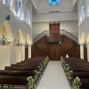 2階から入場出来るチャペル