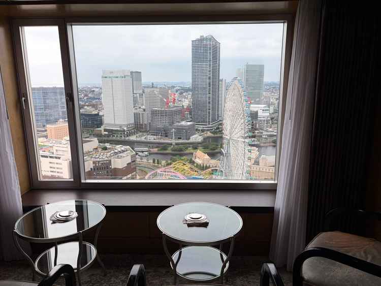 お食事会用街側のお部屋からの景色です。これぞみなとみらいという景色を他では味わえない高層から一望。