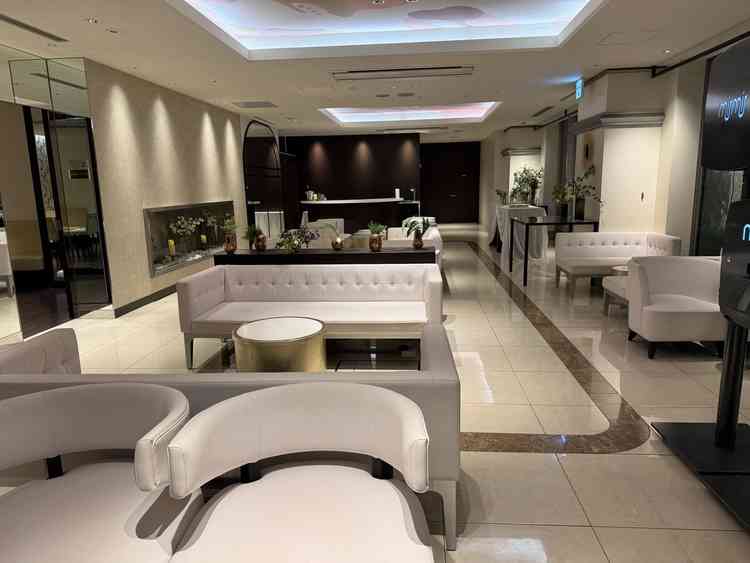 待合室には家族用の部屋や、プリクラもあり、挙式前から楽しめる空間だと感じました