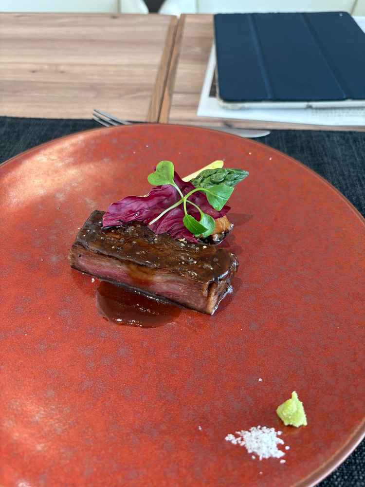 試食でいただいたメインのお肉。1番ランクが上のコースの料理とのことでとてもおいしかった。