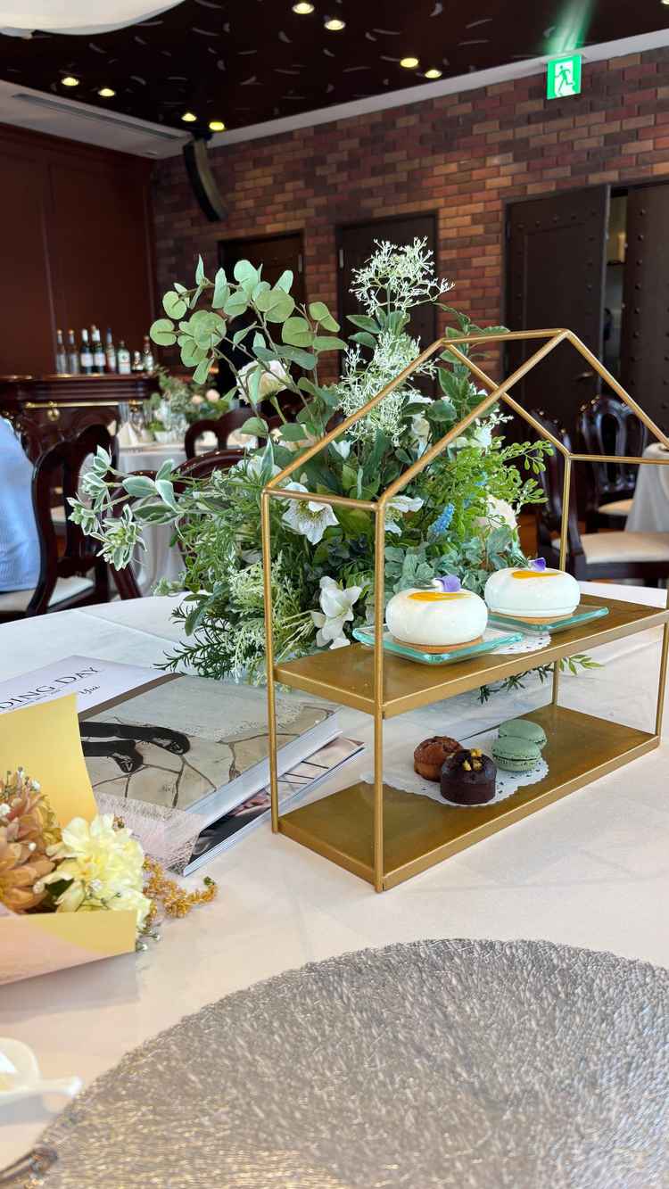 試食③（デザート盛り合わせ）ミルクマンゴームース、マカロン、フィナンシェ+コーヒーor紅茶