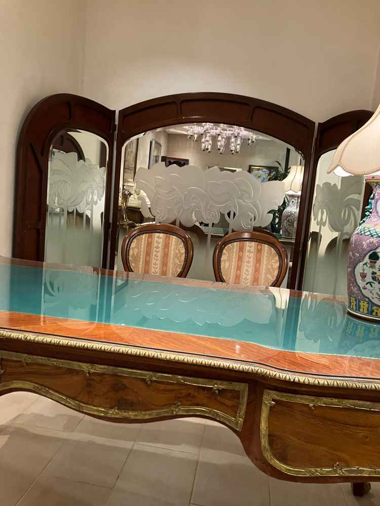 受付もアンティークでかわいいです。