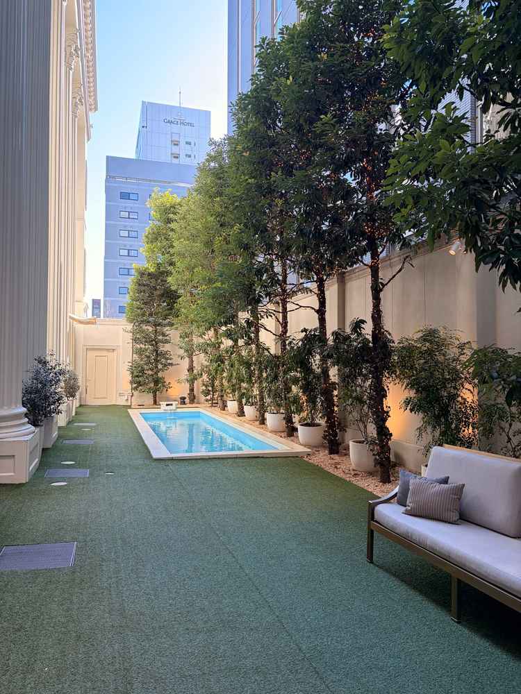 ガーデンです。披露宴会場の横にあり、すぐ出ることができます。