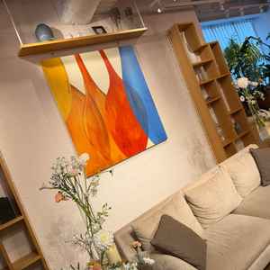 明るい雰囲気の披露宴会場。ソファに座るとゲストたちとの目線が近く、アットホーム感が良かったです。