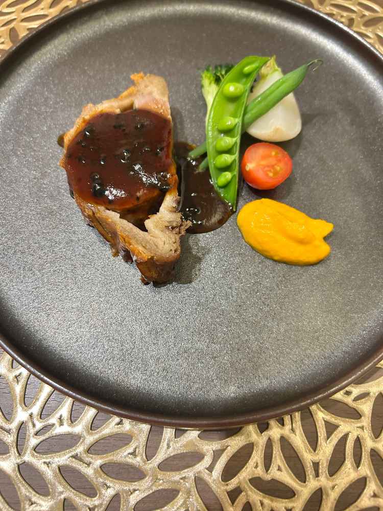 試食_鴨肉のパイ包み