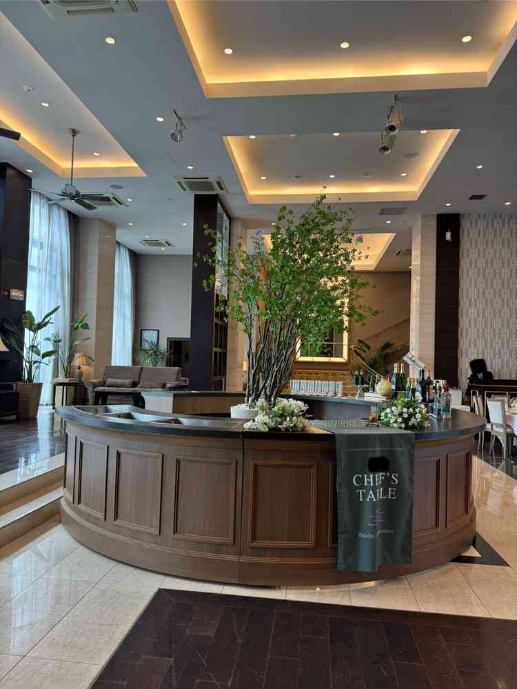 披露宴会場のサークルカウンター。ゲストの方が喜ぶポイントと感じました。