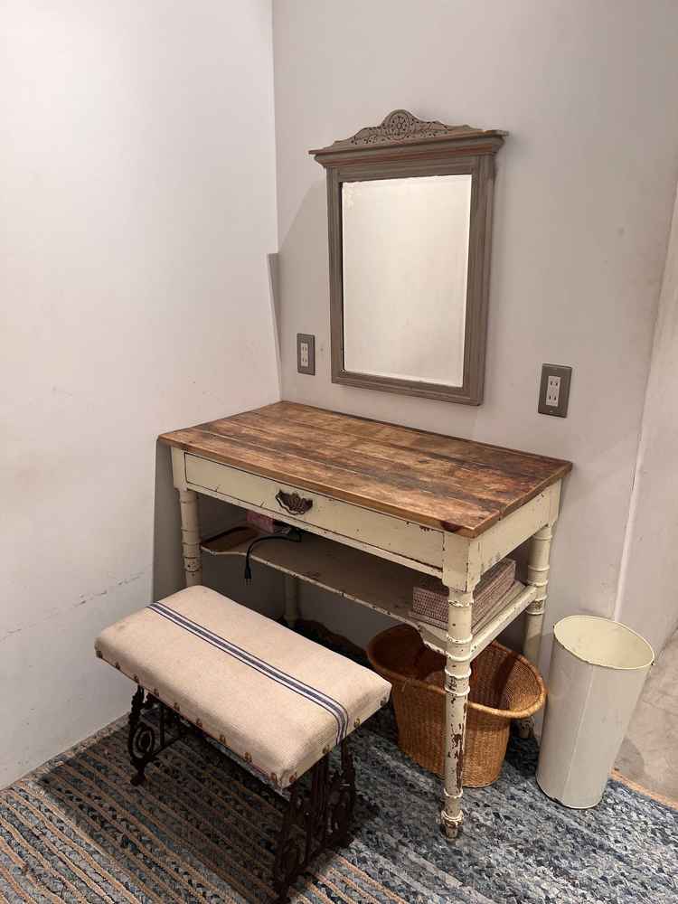 狭目ではありましだが、しっかり更衣室もありました！参列者用の更衣室もありいいです！