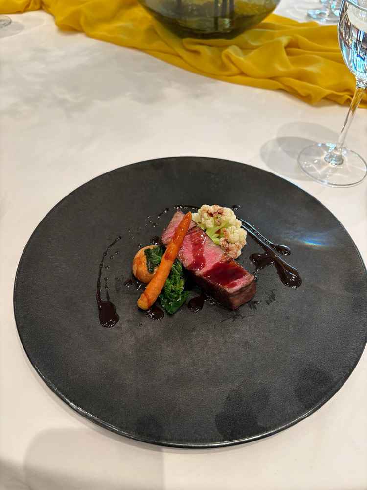 和牛を試食させていただきました。他の式場でもお肉の試食はいただきましたが、ここが1番美味しかったです