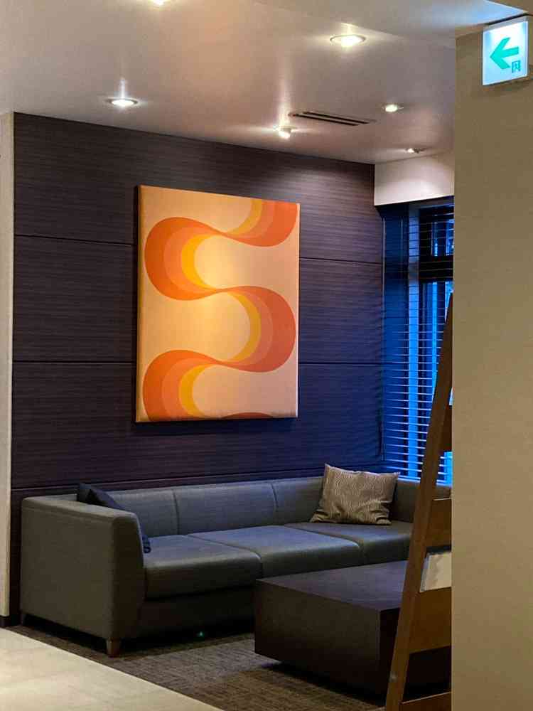 おしゃれで清潔感ある待合。