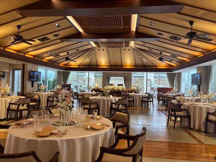 バリがテーマの披露宴会場