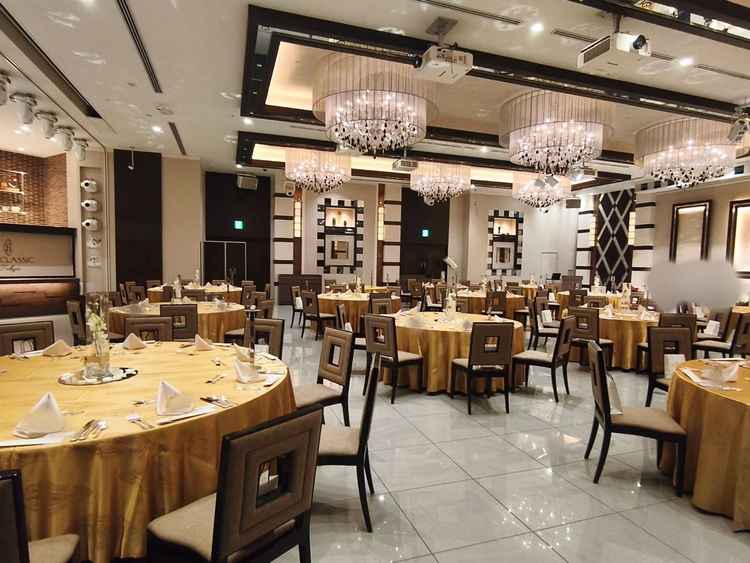 最もクラシックでゴージャスなタイプのコンコードという披露宴会場。ライトアップの演出が見事でした。