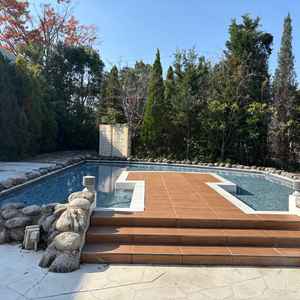 個人的にチャペルの次にお気に入りの場所でした。夜はプールに反射してとてもいい写真がとれます