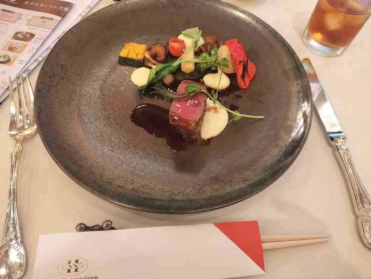試食させていただいたハーフコースのお肉