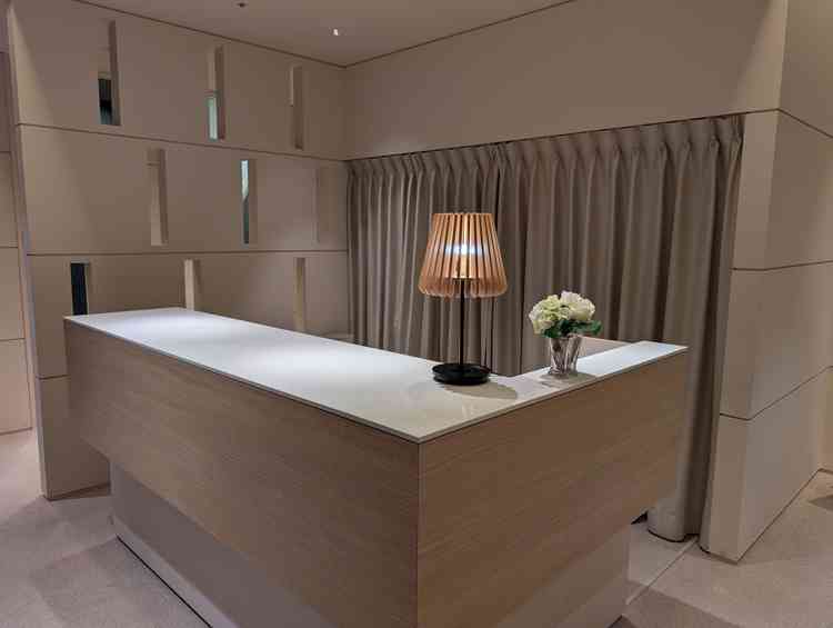 スカイホールそらの受付スペースです。シンプルにまとまっており、好印象でした