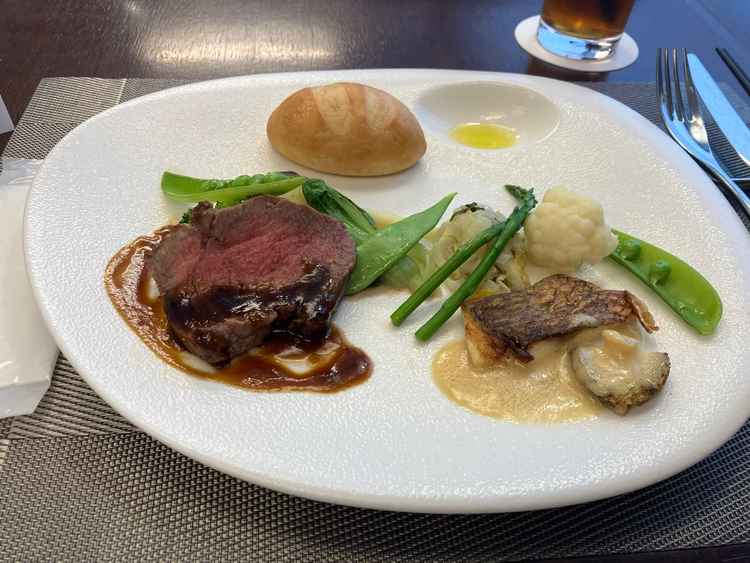 試食のお料理。デザートもついて美味しかったです。