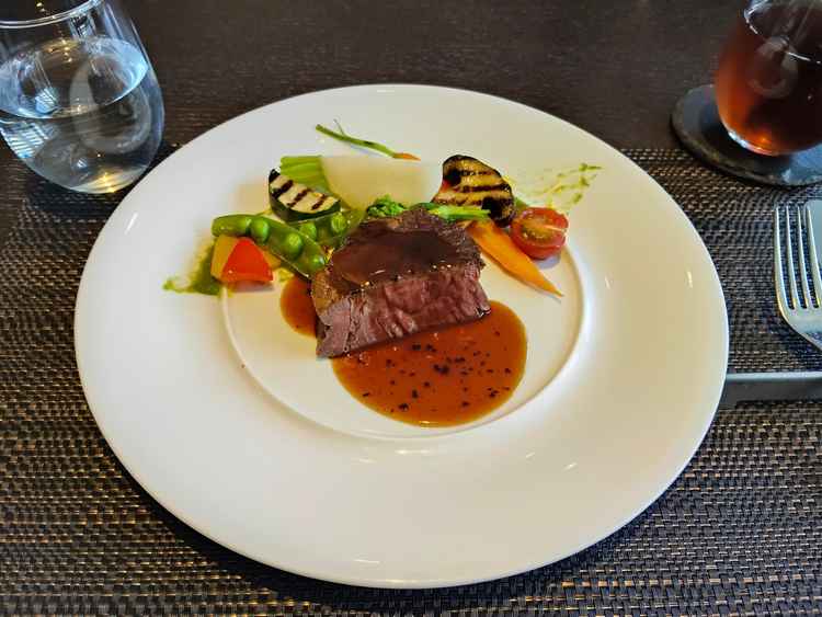 試食で提供された料理。味は自信ありとのことで美味しかった。