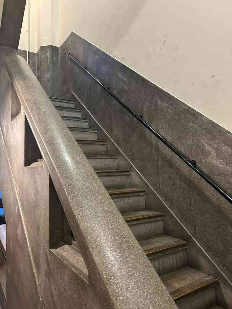 有形文化財の歴史を感じる階段