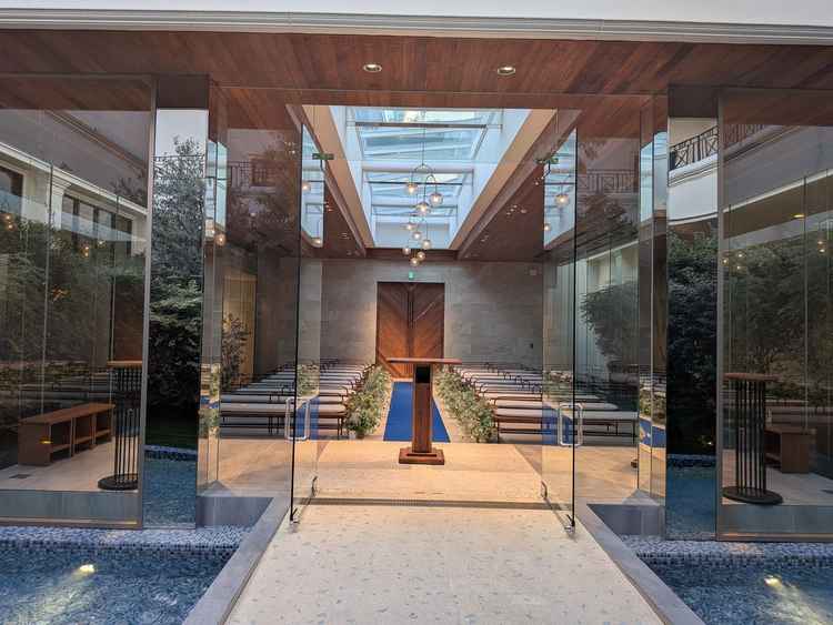 挙式会場（開放的な空間）