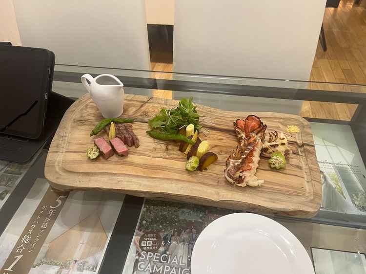 お料理は評判通りおいしい