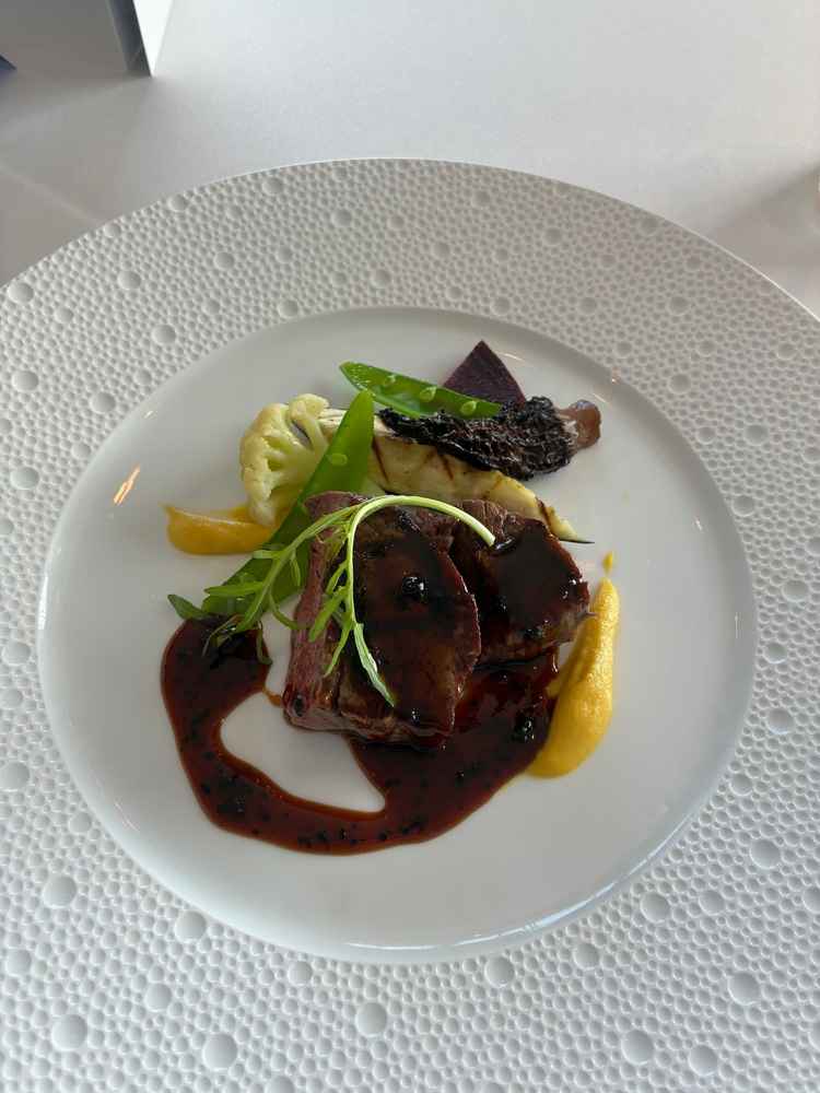 試食料理。メインのお肉がとてもおいしかったです。ゲストも喜ぶと納得しました。