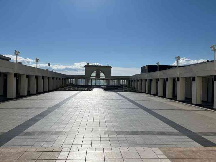 ここでフラワーシャワーもできる