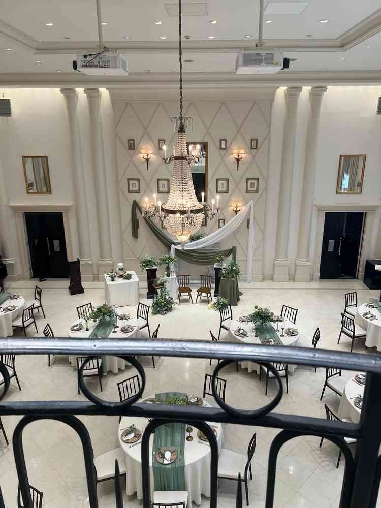 2階から登場することもできるそうです！