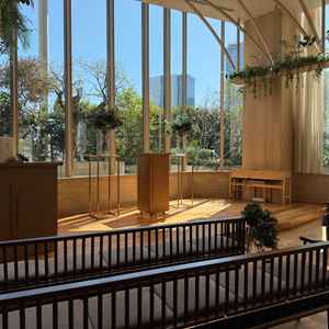 挙式会場(三列目から見た景色)