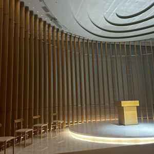 開く前のチャペル