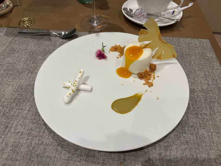 コース試食、デザートまですべての料理が美味しく満足度が高かった