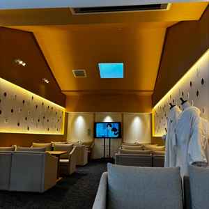 打ち合わせ室もとにかく綺麗で和モダンな感じで素敵でした！清潔感もバッチリでした