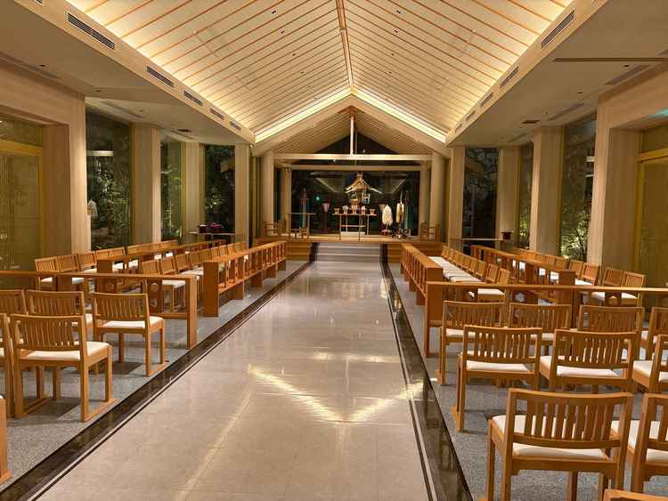 挙式会場です。神前式でも人前式でも行える、希望によって全く異なる会場に変身するのが素敵でした。