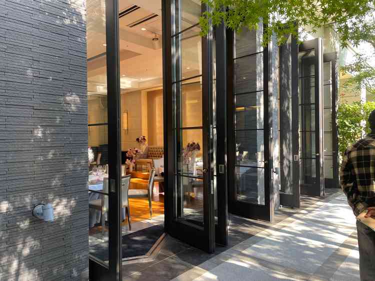 披露宴会場のバルコニー