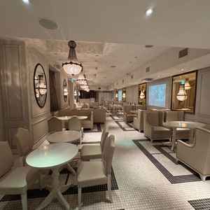 友人控室は広さがあり大人数を招待してもスペースに余裕がありそうでした。