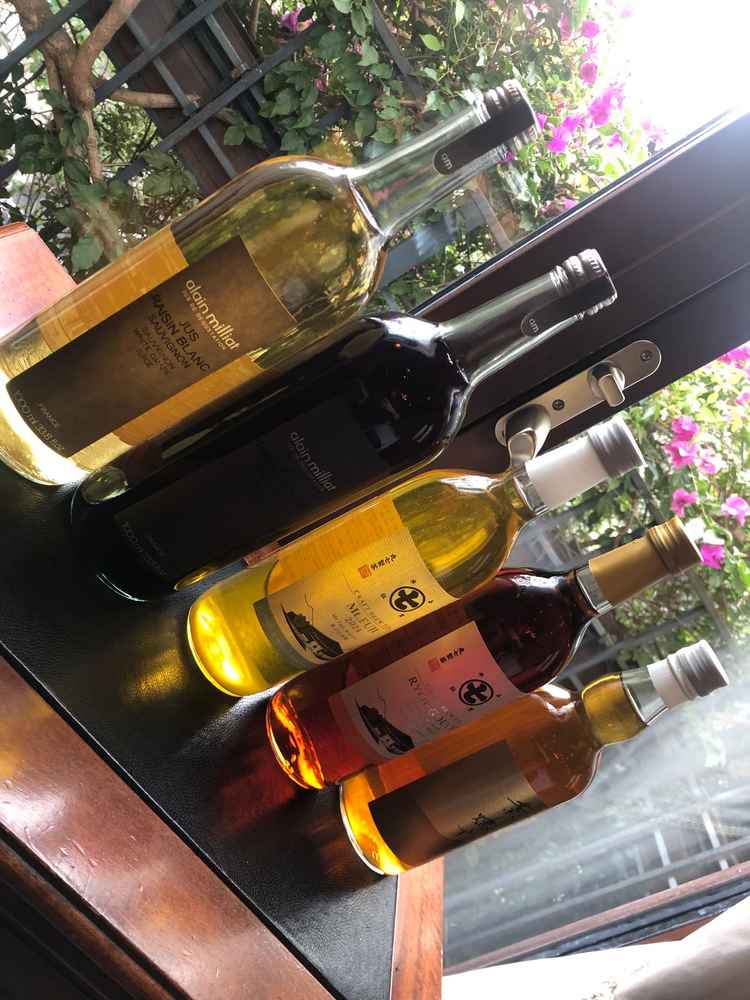 試食会で出たドリンクが本格的な葡萄ジュースとお茶で非常に美味しかった。