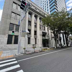 外観、元名古屋銀行の歴史ある建物とのこと