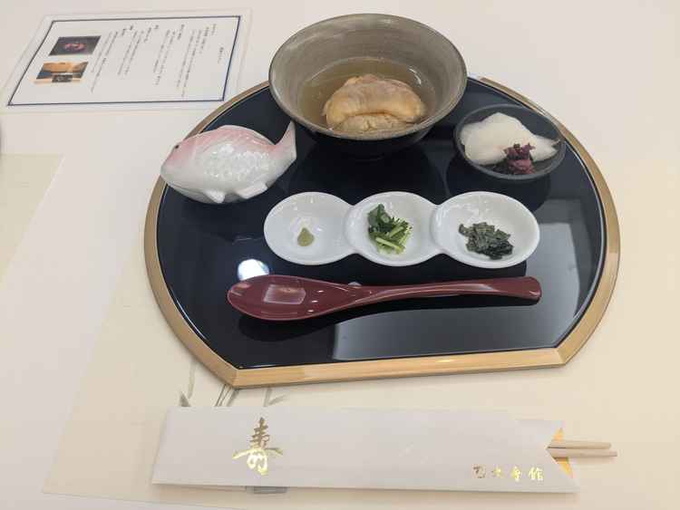 食事（鯛茶漬け）