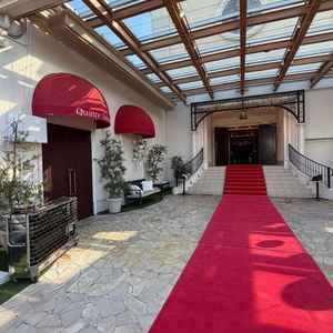 天候を気にしなくて良いところが魅力的です！あと、チャペルから直結しているのも良かったです。