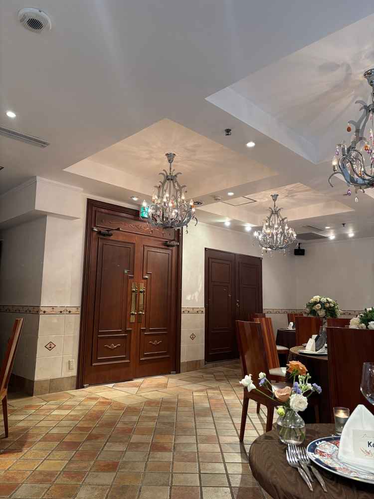 披露宴会場で入場する入り口。