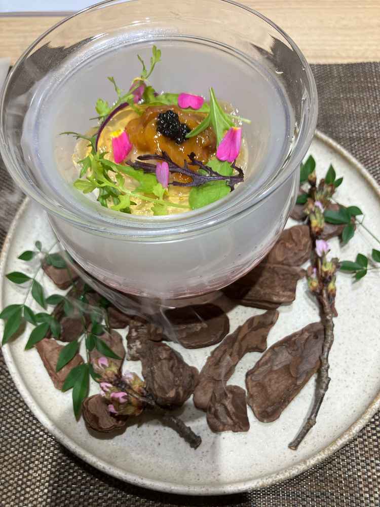 ウニが美味しい前菜でした